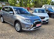 Mitsubishi Outlander 2