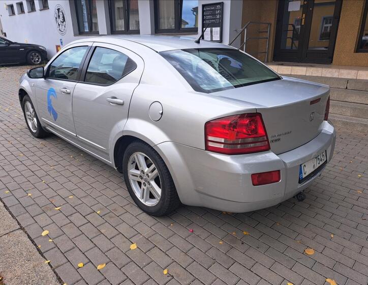 Dodge Avenger 7