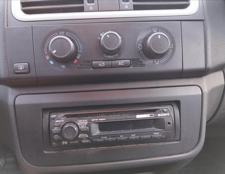 Škoda Roomster 12