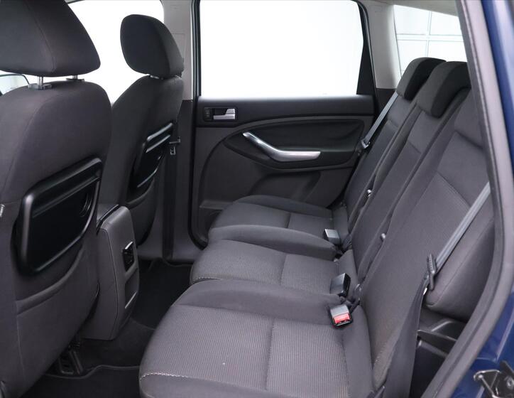 Ford C-MAX 12