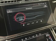 Audi Q8 44