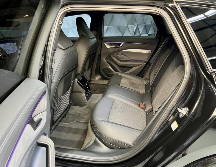 Audi A6 11