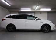 Toyota Auris 4