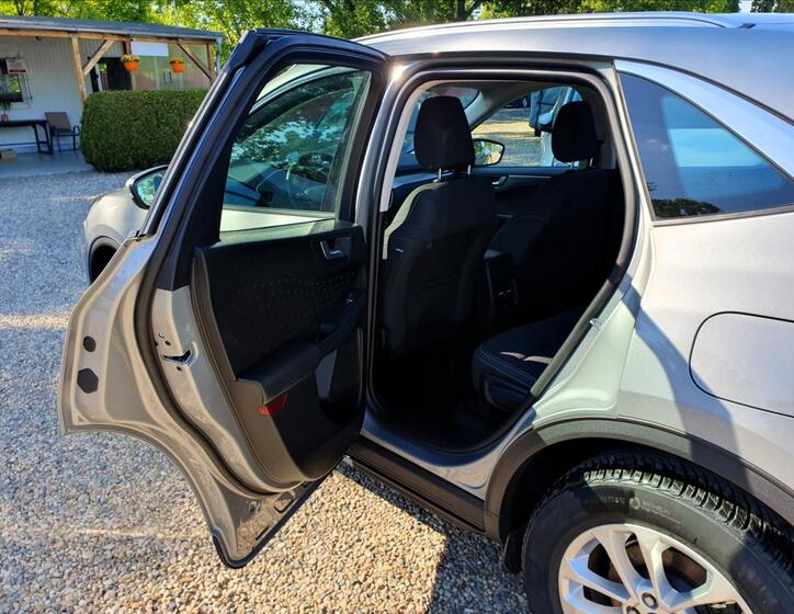 Ford Kuga 13