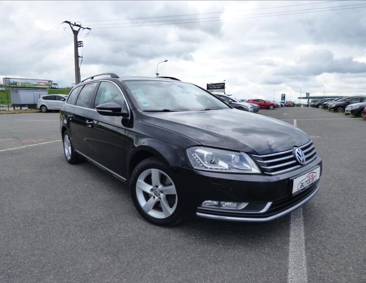 Volkswagen Passat 1