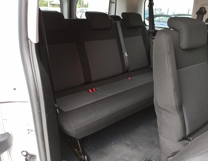 Toyota ProAce 17