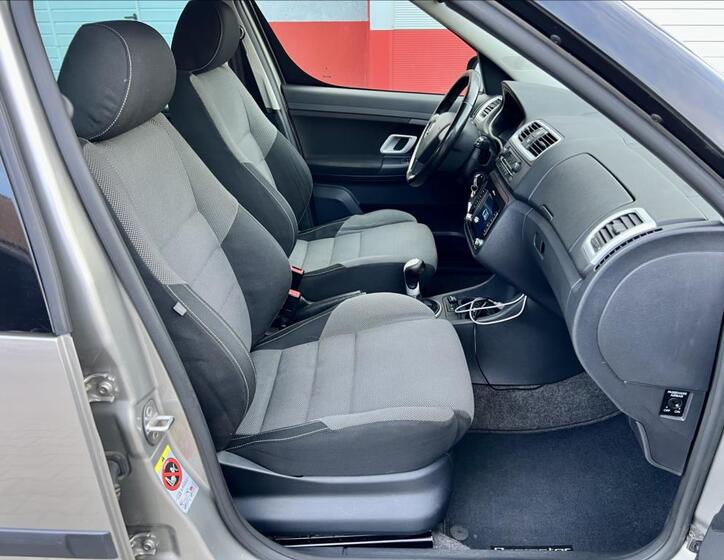 Škoda Roomster 20