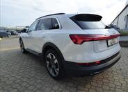 Audi e-tron 5