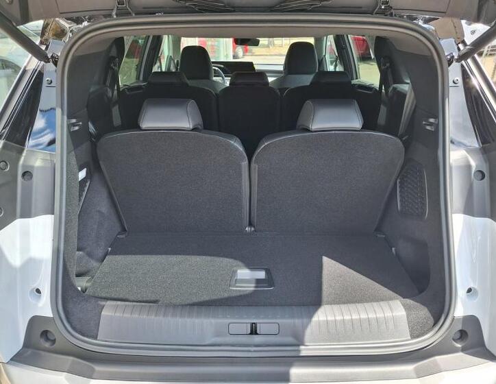 Peugeot 5008 6