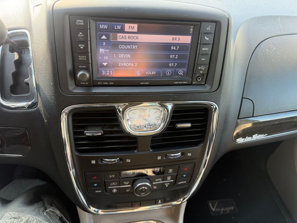 Lancia Voyager