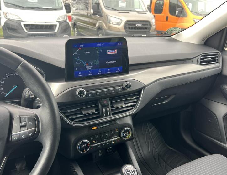 Ford Focus 27