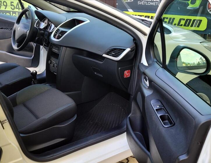 Peugeot 207 16
