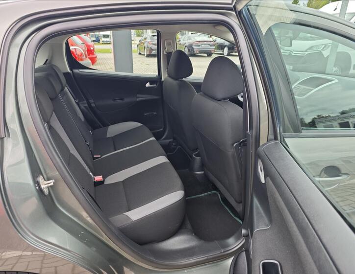 Peugeot 207 13