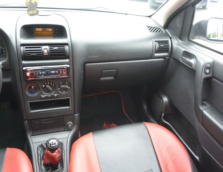 Opel Astra 13