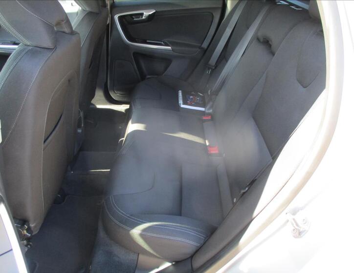 Volvo XC60 8
