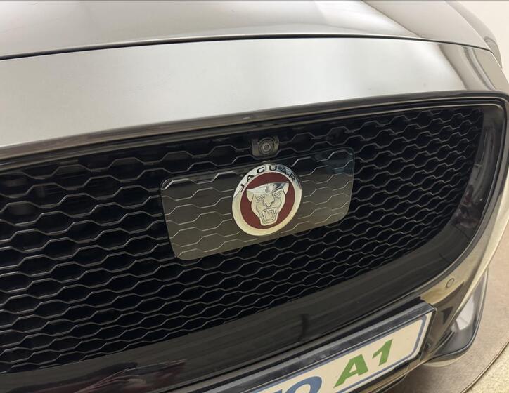 Jaguar XJ 57