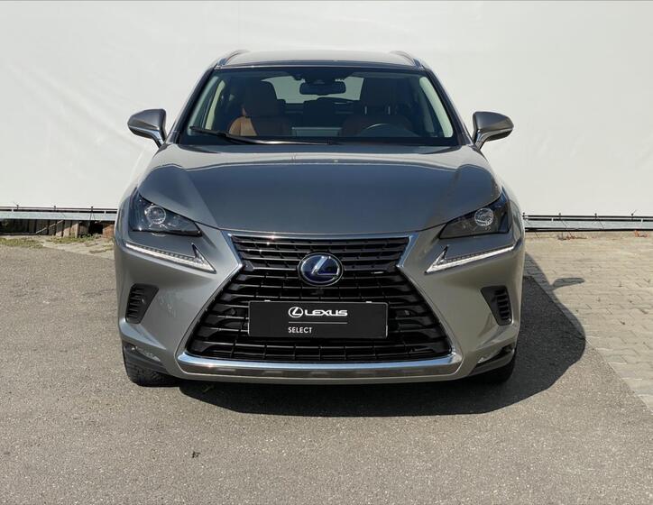 Lexus NX 300h 2