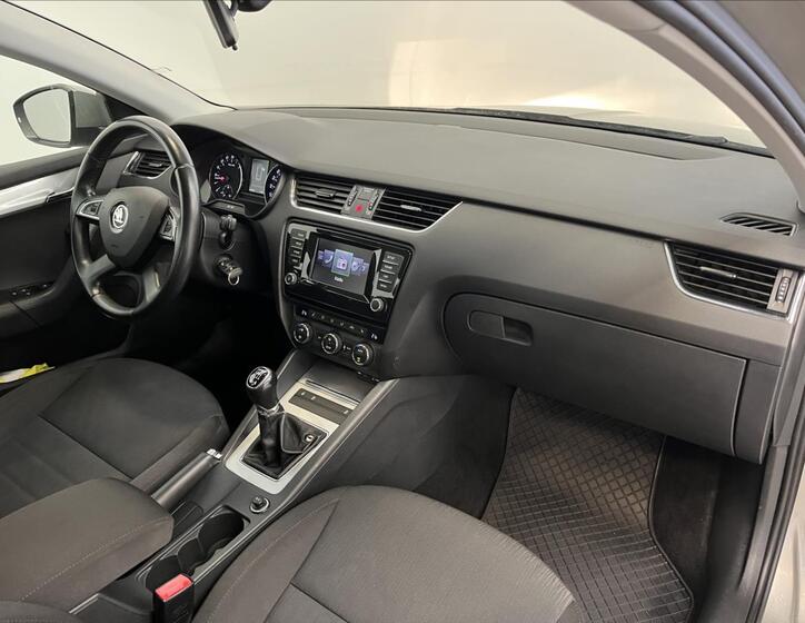Škoda Octavia 19