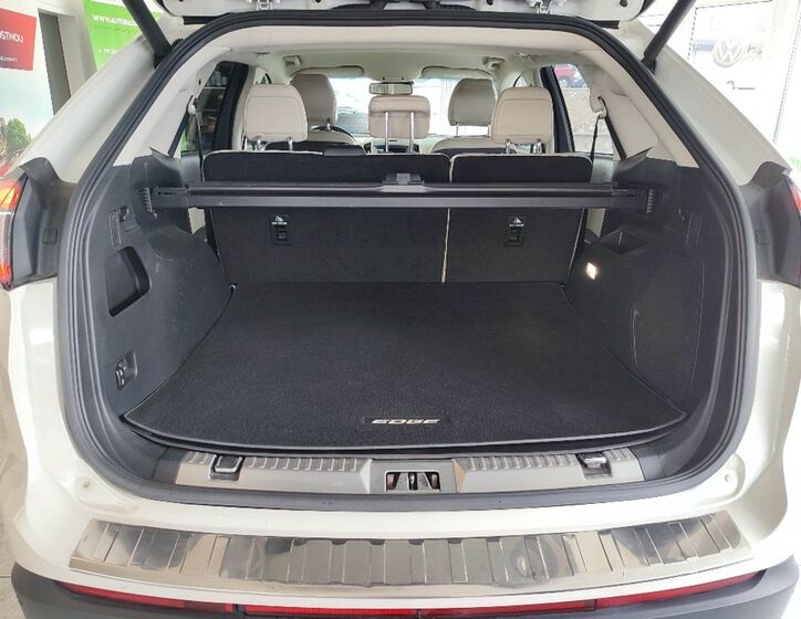Ford Edge 13