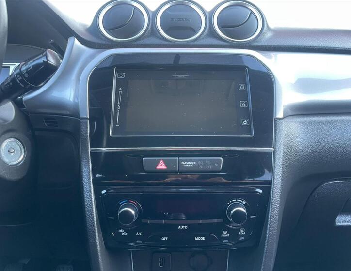 Suzuki Vitara 13