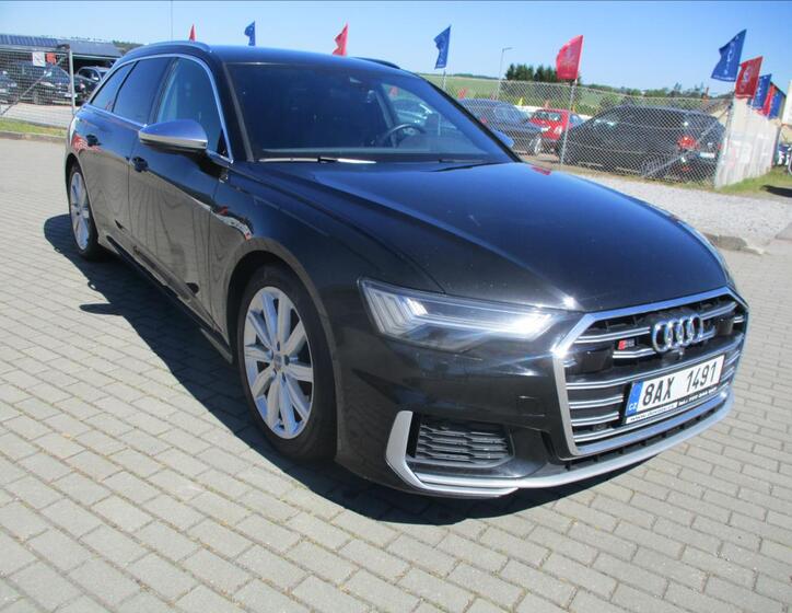 Audi S6 38