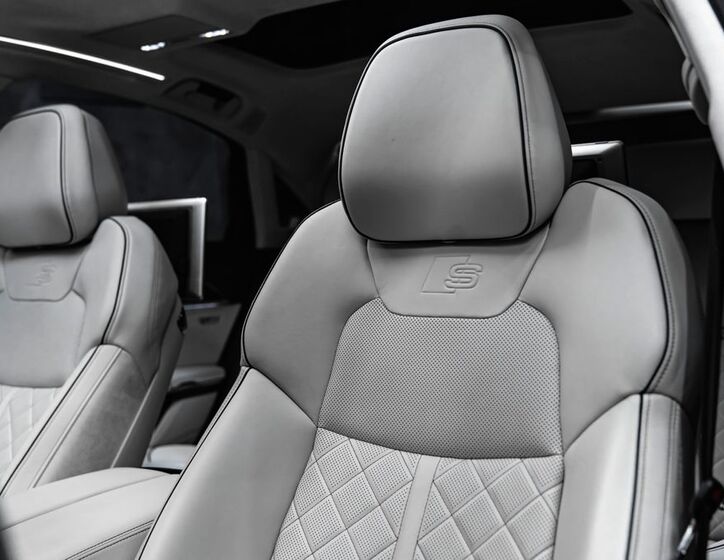 Audi A8 22
