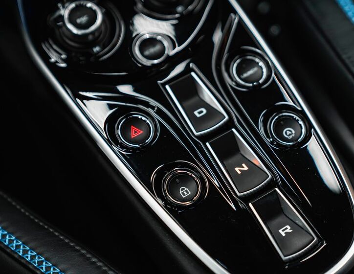 McLaren Ostatní 14