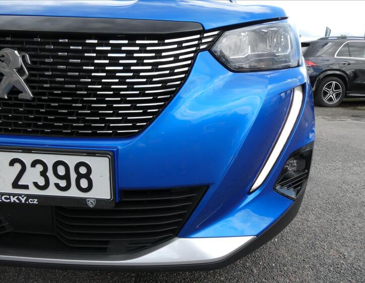 Peugeot 2008 4