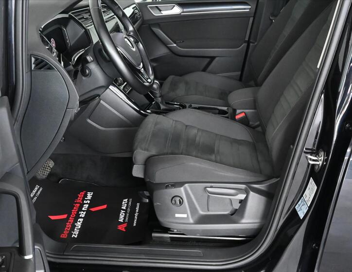 Volkswagen Touran 10