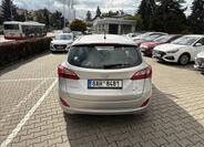 Hyundai i30 4