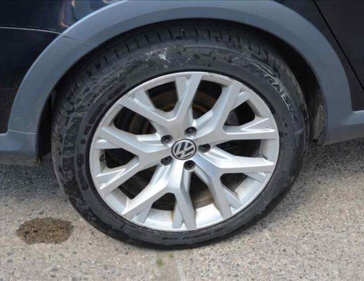 Volkswagen Passat 11