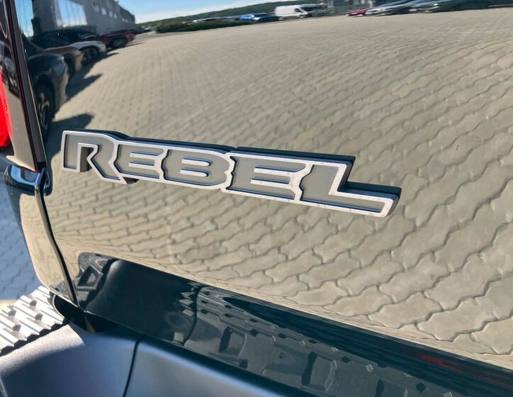 Dodge RAM 62