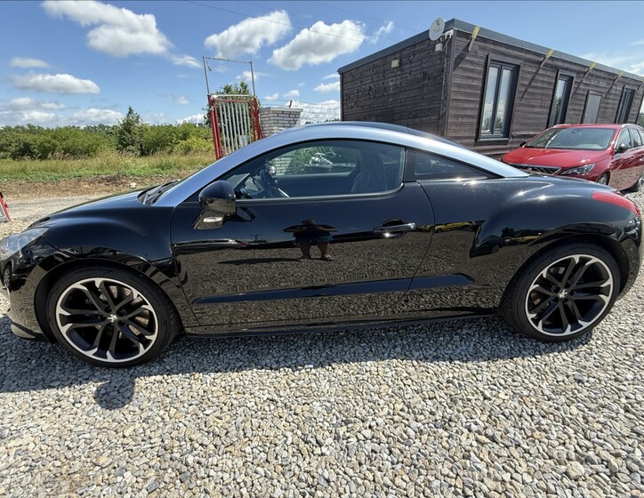 Peugeot RCZ 8