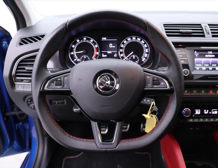 Škoda Fabia 19