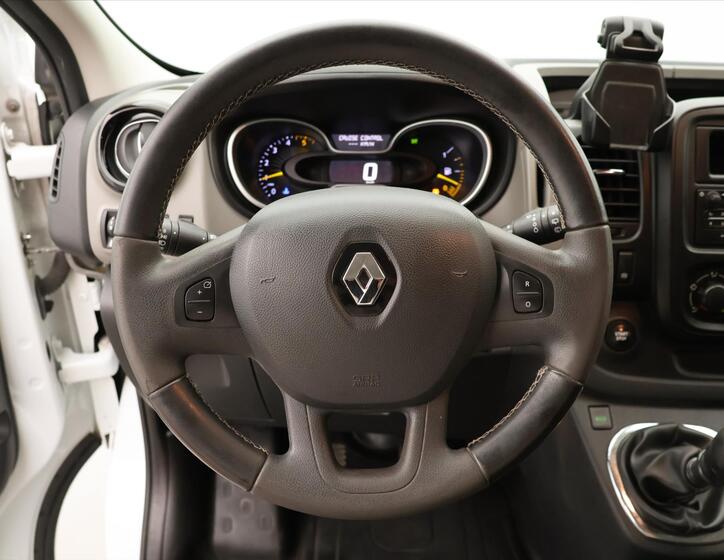 Renault Trafic 18