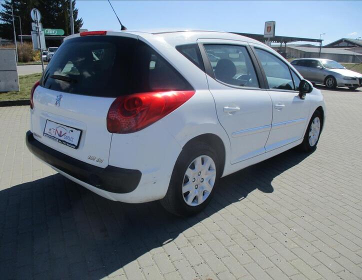 Peugeot 207 4