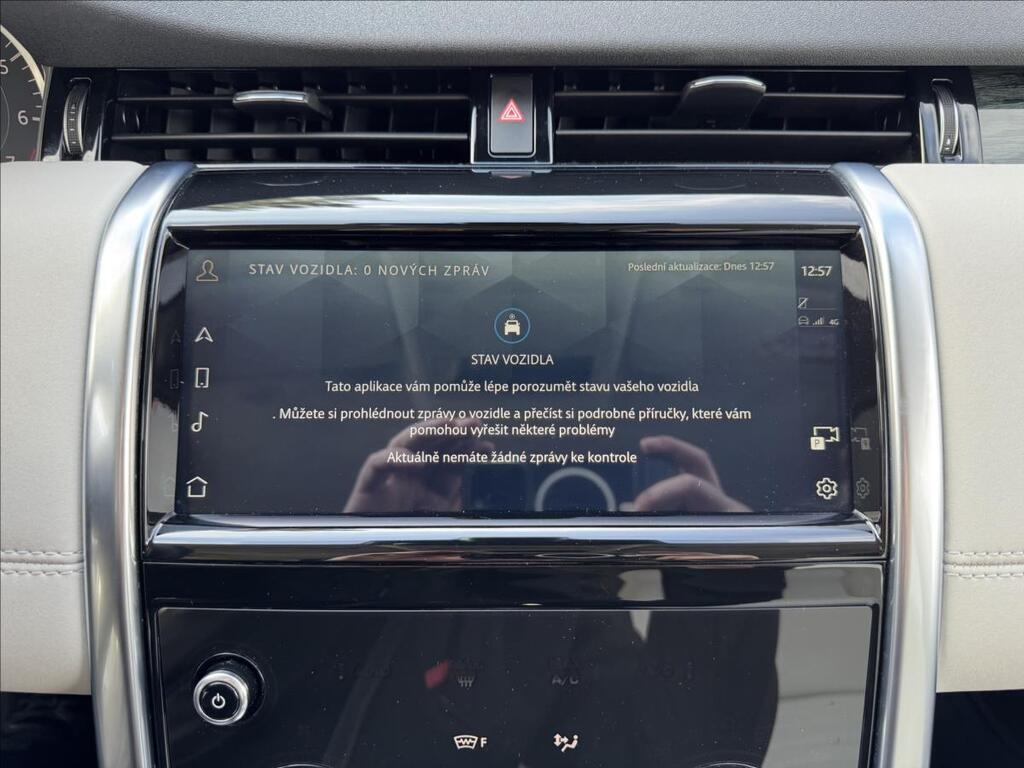 Land Rover Discovery Sport 30