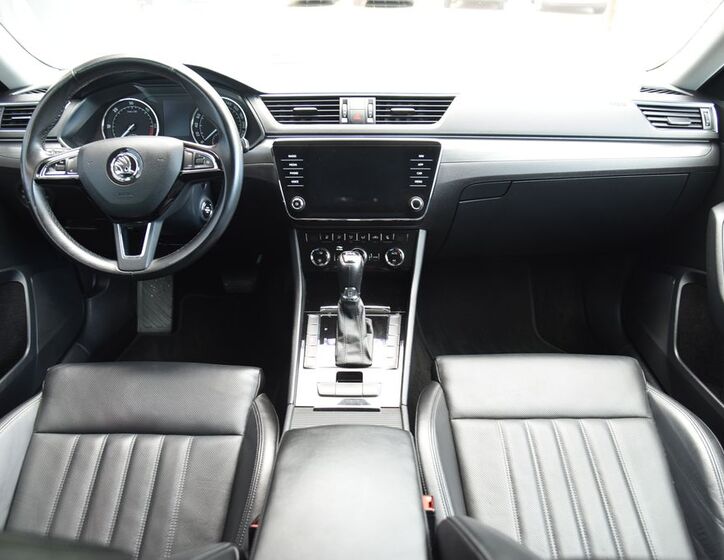Škoda Superb 27