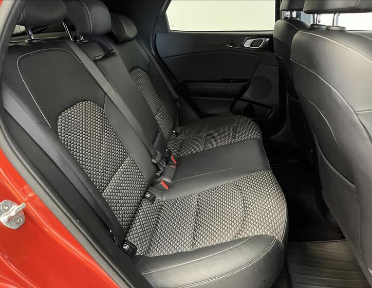 KIA XCeed 25