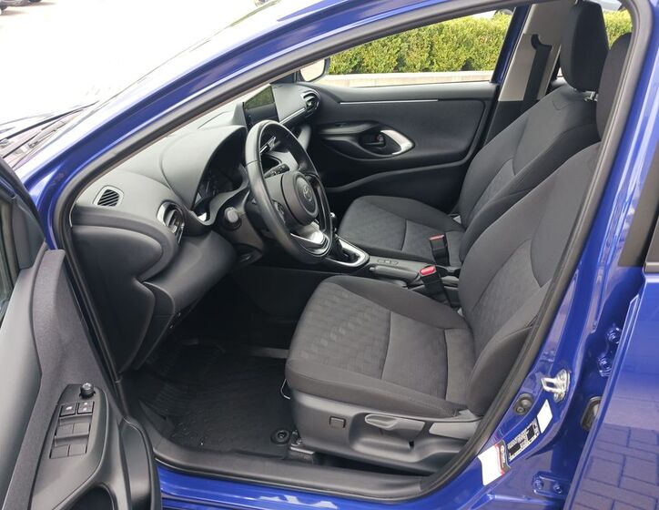 Toyota Yaris 9