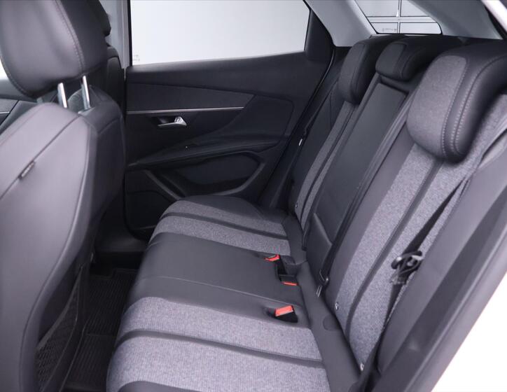 Peugeot 3008 16