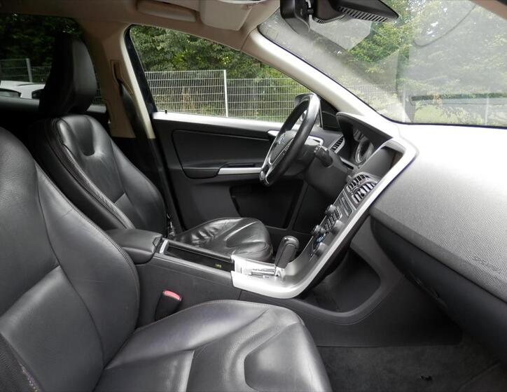 Volvo XC60 12