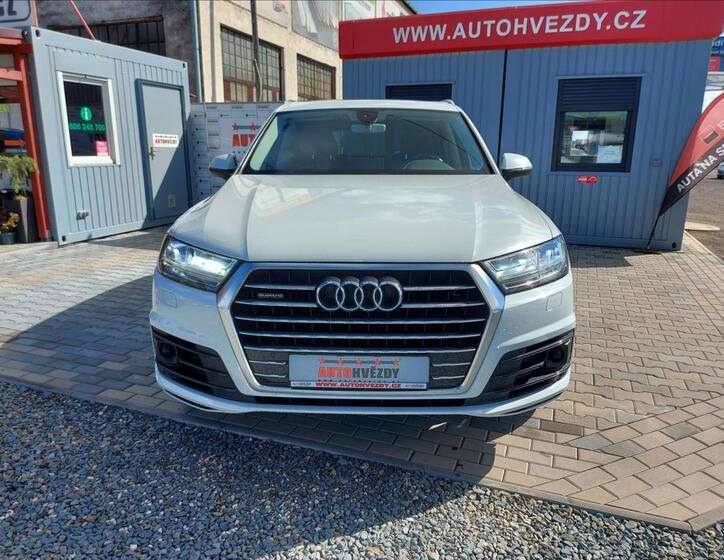 Audi Q7 5