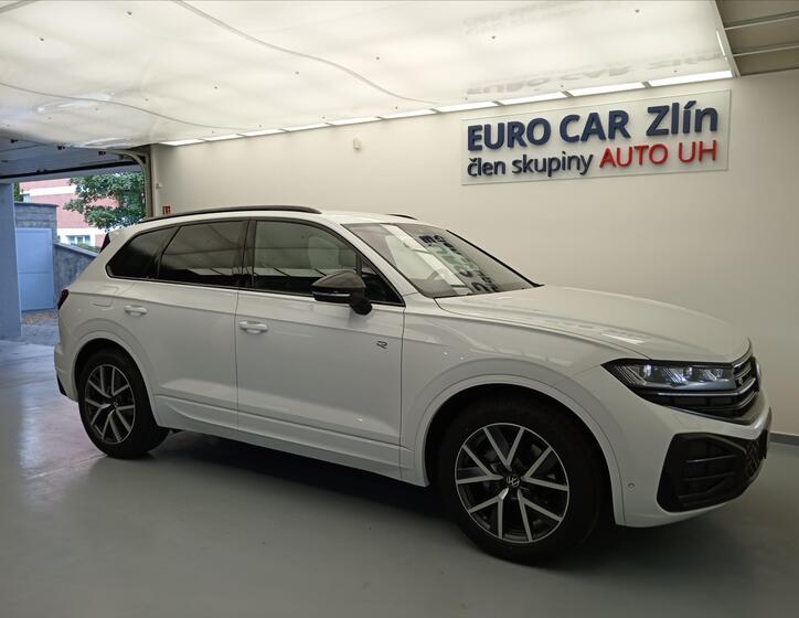 Volkswagen Touareg 8