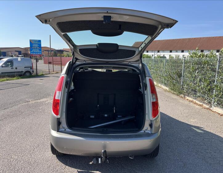 Škoda Roomster 27