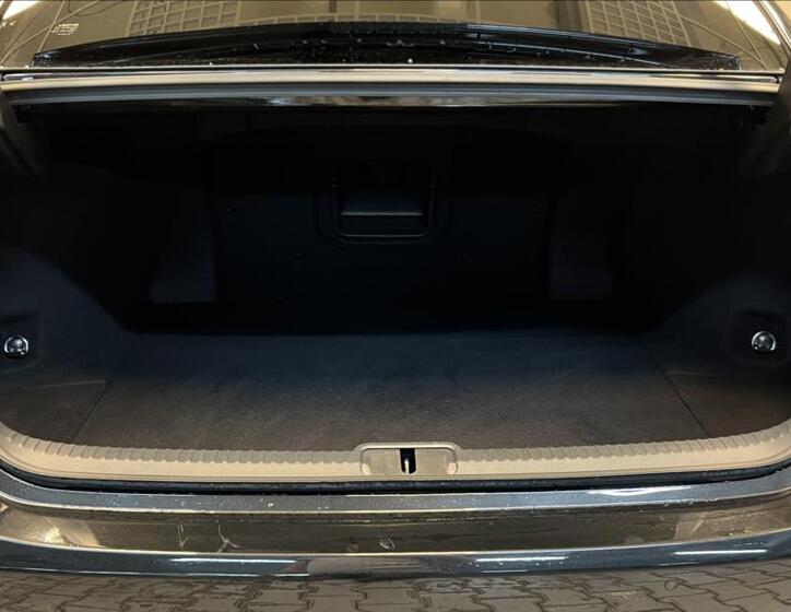 Lexus ES 300h 9