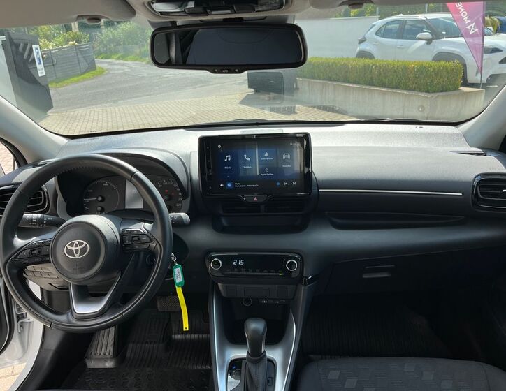 Toyota Yaris 18