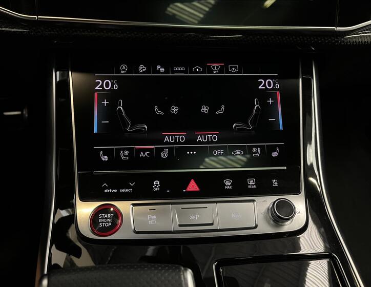 Audi SQ8 13