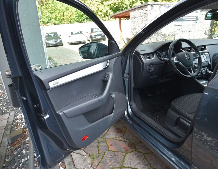 Škoda Octavia 12