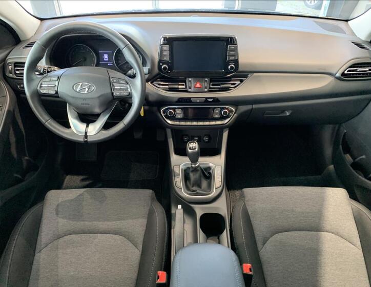 Hyundai i30 16